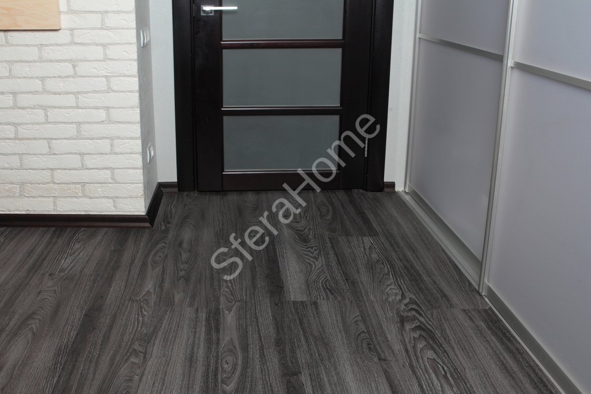 Кварц-виниловая плитка Decoria Mild Tile DW 3153  Дуб Велье